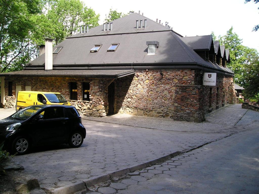 Hotel Podzamcze Tarnów Exteriör bild