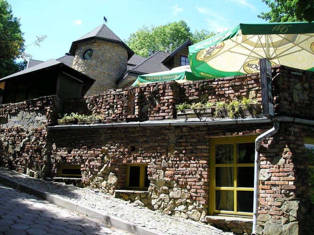 Hotel Podzamcze Tarnów Exteriör bild