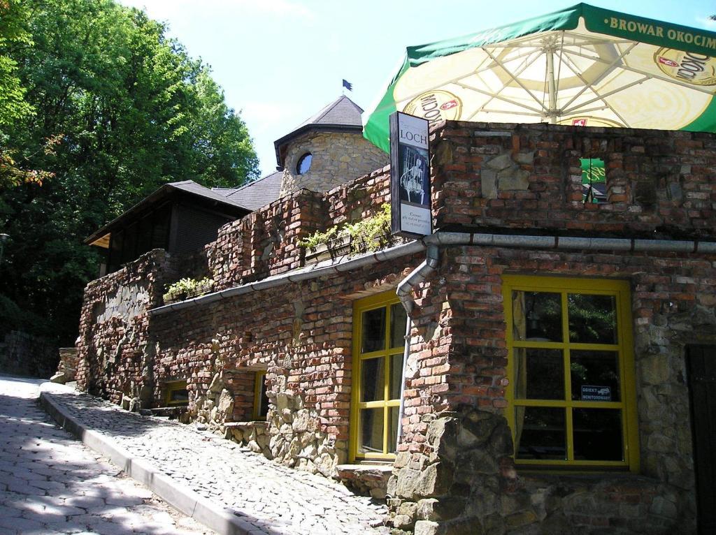 Hotel Podzamcze Tarnów Exteriör bild