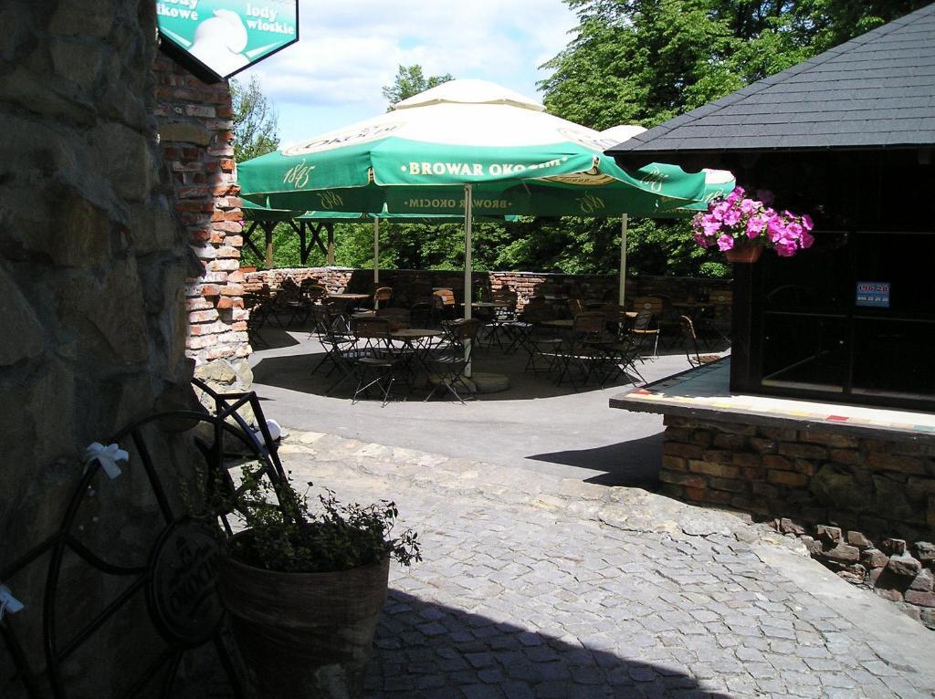 Hotel Podzamcze Tarnów Exteriör bild