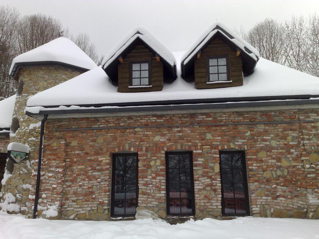 Hotel Podzamcze Tarnów Exteriör bild